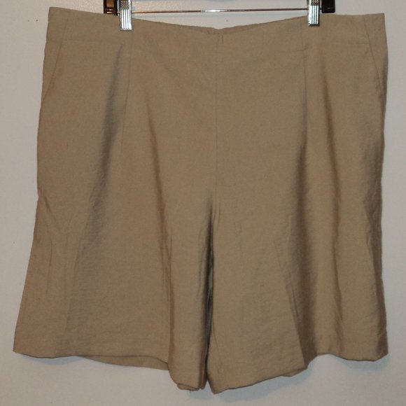 NWT Loft Women's XXL Dress Shorts Beige Elastic - Picture 1 of 10